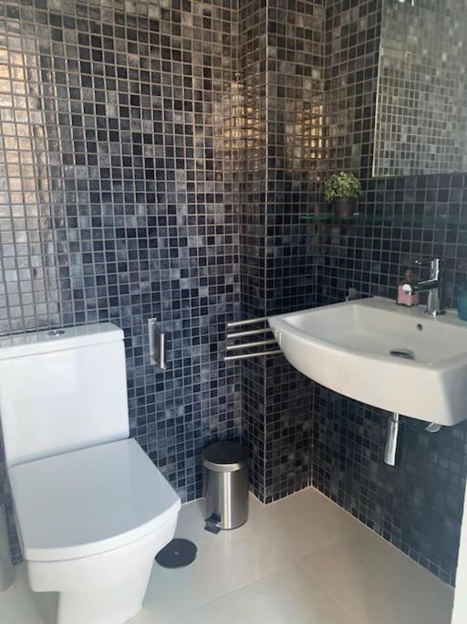 Spacious Loft / Literally At The Foot Of Alhambra Apartment Granada Ngoại thất bức ảnh